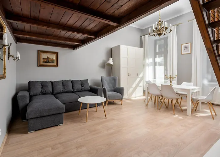 Starowiślna 37 Apartment with Mezzanine
